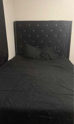 Queen bed frame, if you pickup today price will be 150