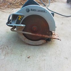 Black And Decker Skillsaw