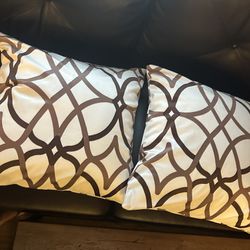 4 Decorative Throw Pillows for Sale in Tucson, AZ - OfferUp