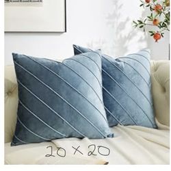 Pillow cover new like condition