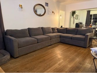 Sectional couch