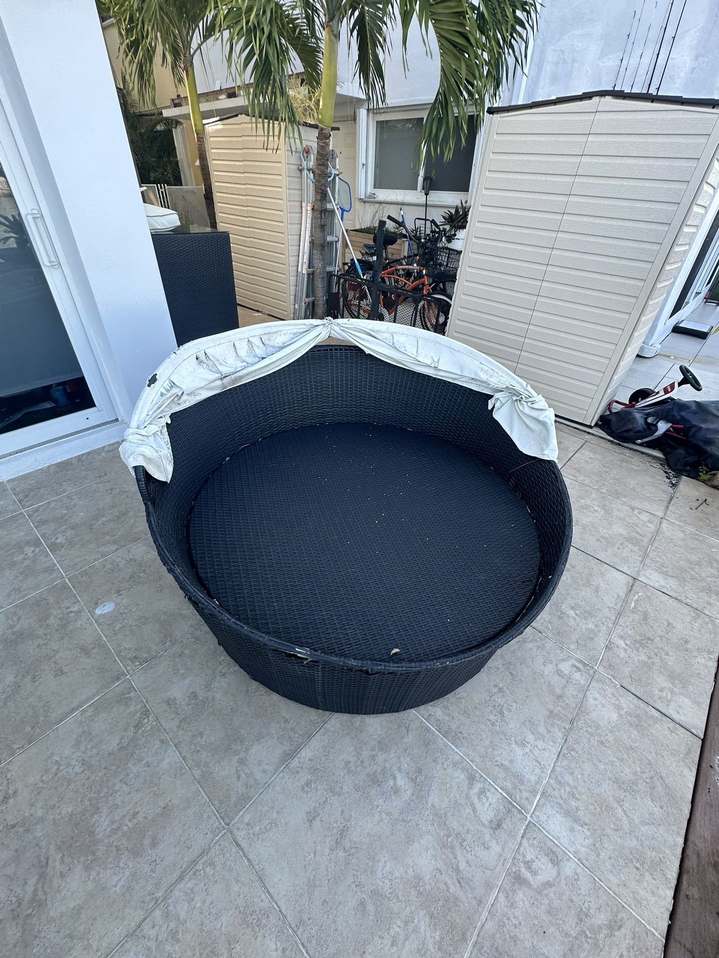 FREE! Modani Outdoor round daybed and sectional. Need to take it all or
