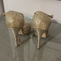 Gold Shoes With Rhinestones 