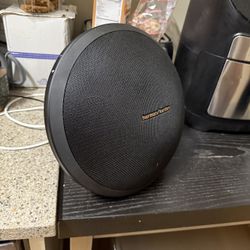 Harmam/Kardon Onyx Studio 2 Speaker