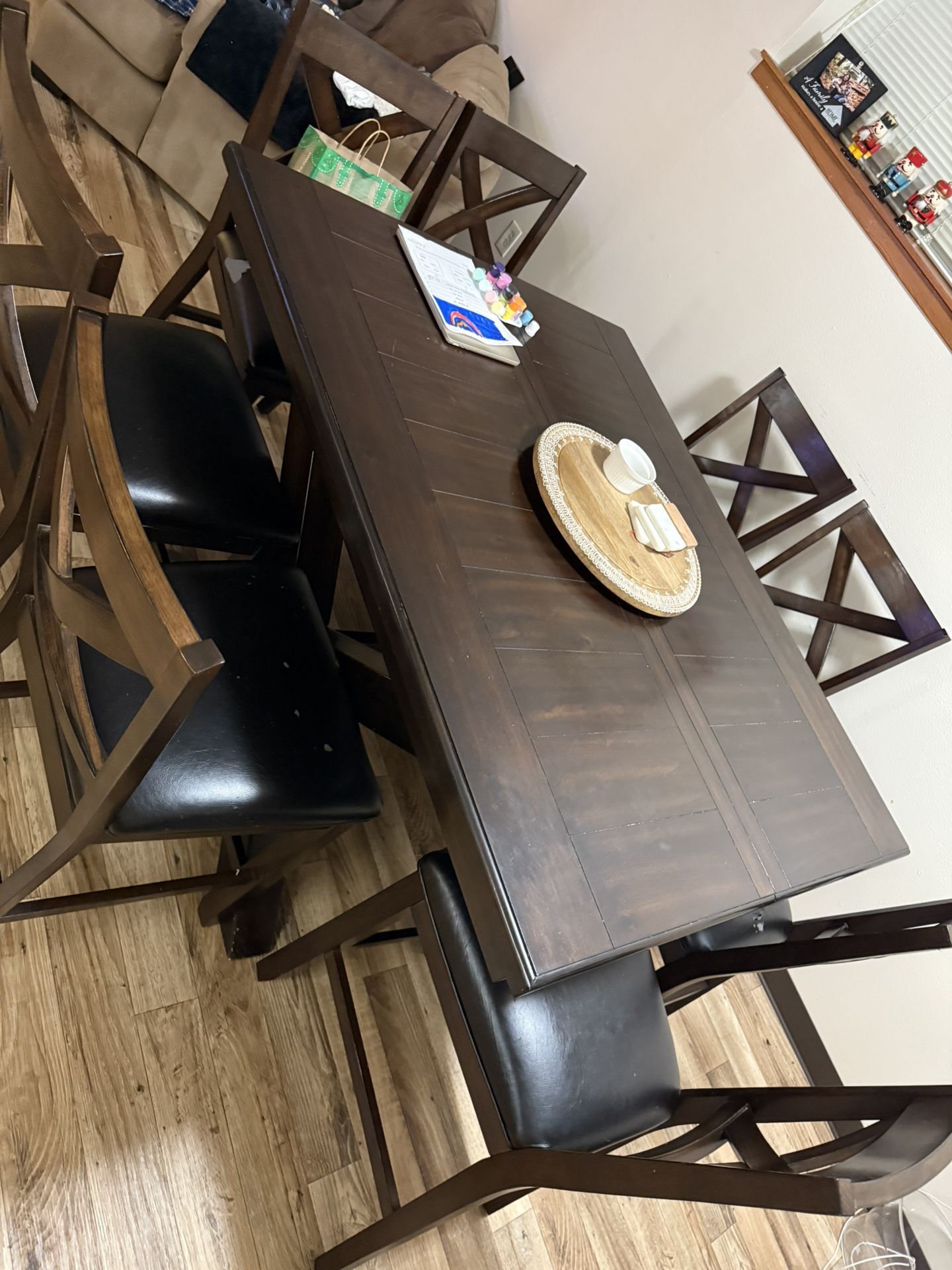 8 Chairs Dinning Table