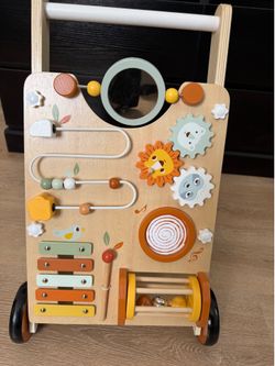 Montessori push walker