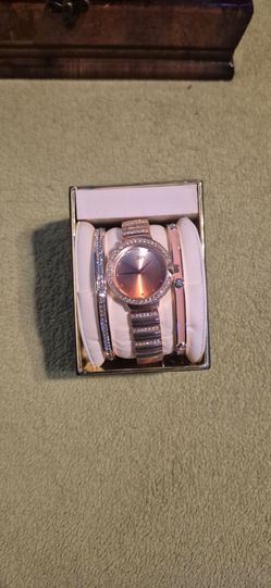 Watch and 2 braclets