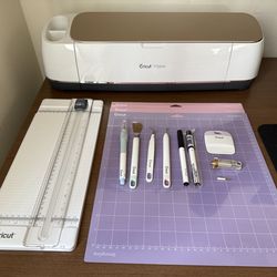 Cricut Maker w/ Accessories