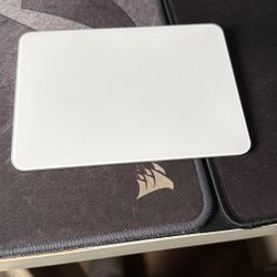 Apple Magic Trackpad