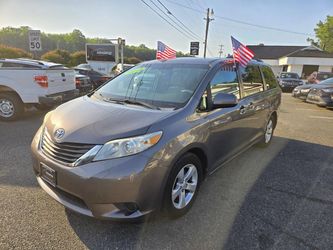 2012 Toyota Sienna