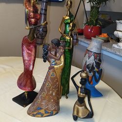 Anunaki figurines