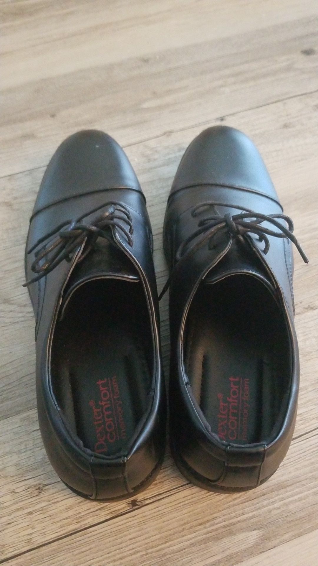 New mens leather shoes never used