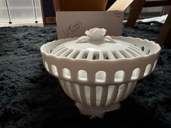 Porcelain Candy Dish with Lid