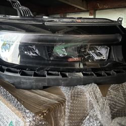 Honda Prologue Front Headlights