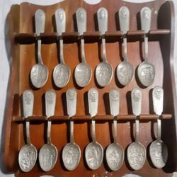 Thirteen Colonies Antique Pewter Spoons Collection With Rack