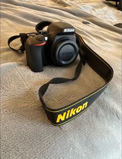 Nikon D3500 digital camera
