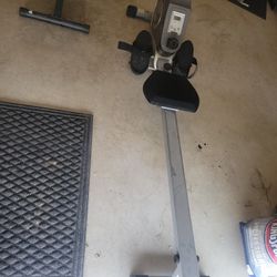 Sunny Rowing Machine 