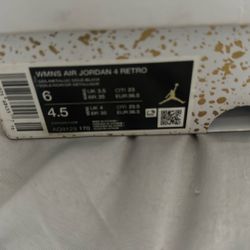 Air Jordan 4 Retro
