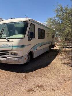 29 ft Fleetwood motorhome