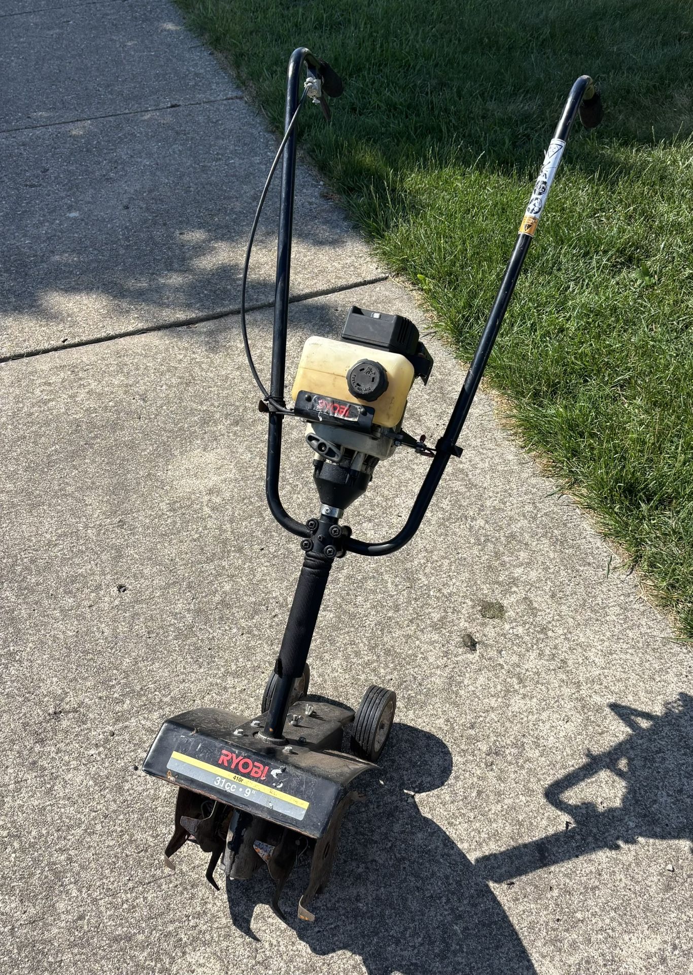 Ryobi Gas Tiller Cultivator