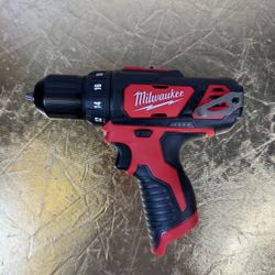 Milwaukee 2407-20 Drill/Driver m12 3/8” Barely Used - no battery included