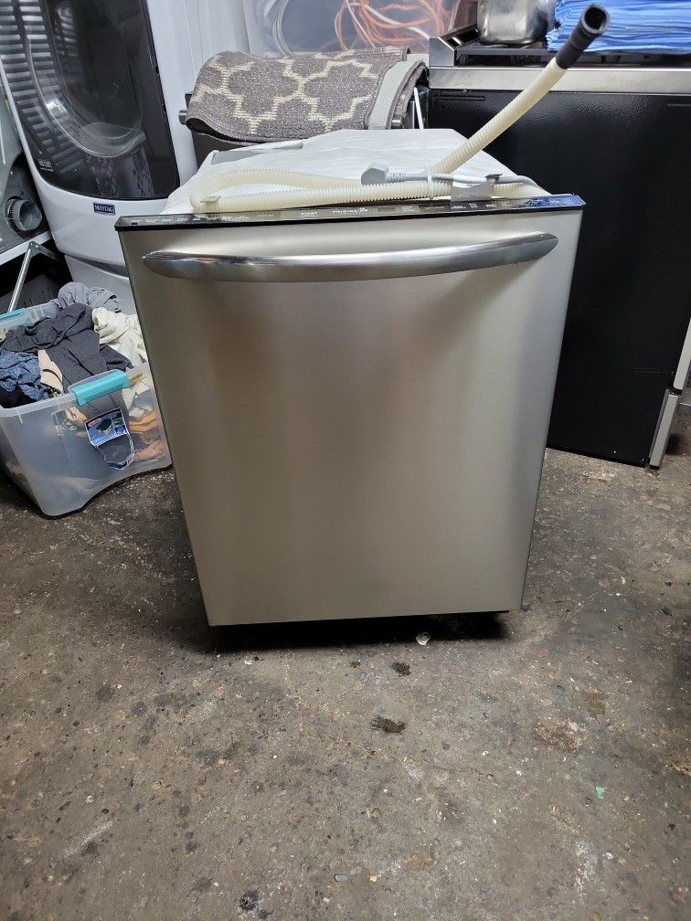Frigidaire Dishwasher