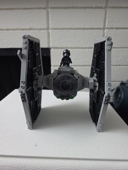 LEGO Star Wars TIE Fighter with Minifigure