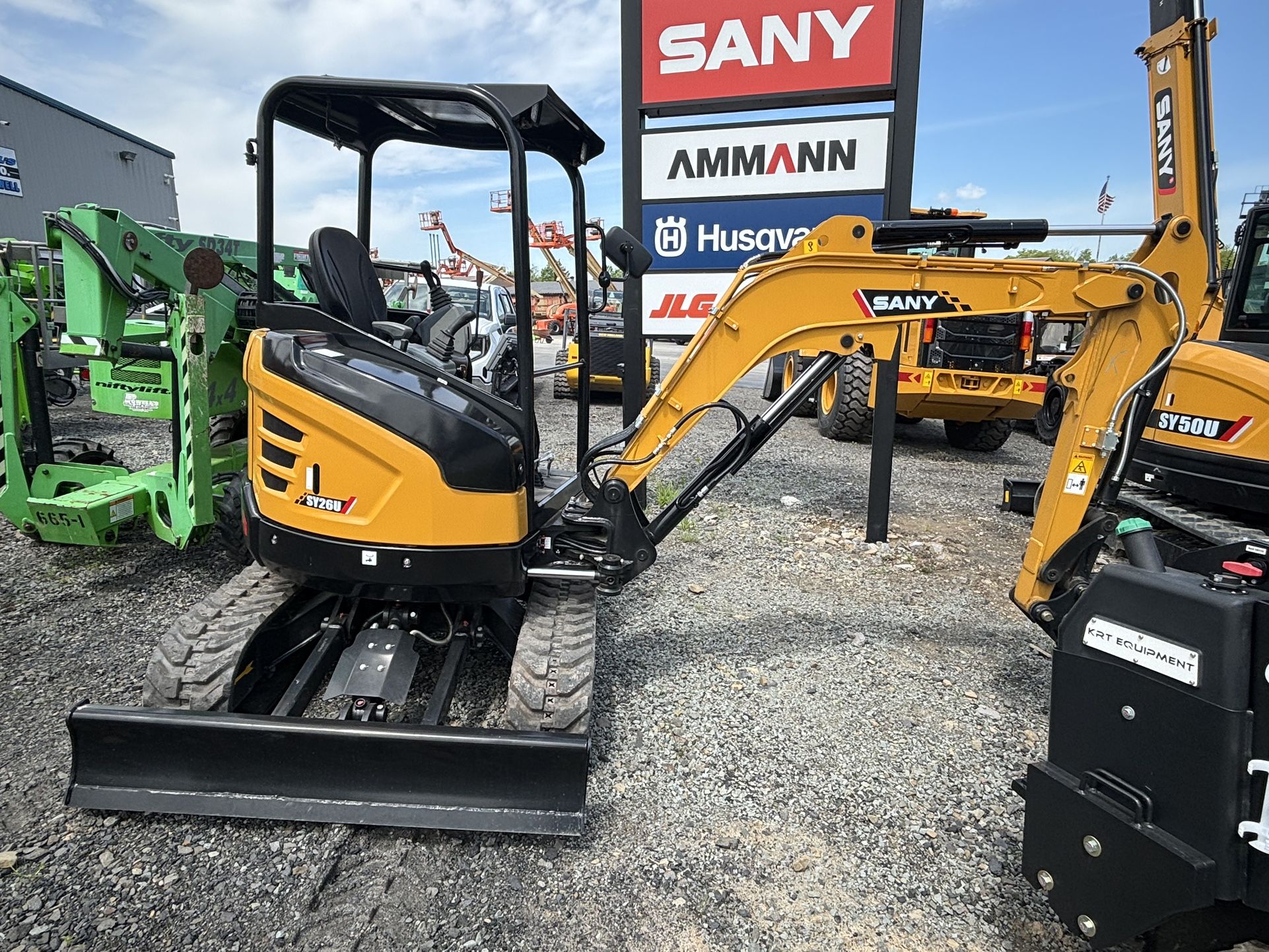 Sany SY 26U (6,085lbs)