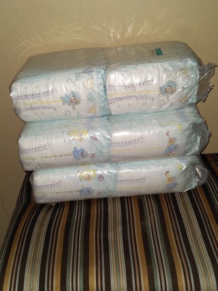 Size 4 Pampers Swaddlers