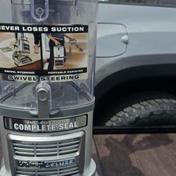 Shark Navigator Lift Away Deluxe