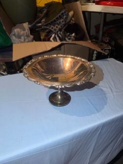 Silverplate Swirl Pattern Serving Pieces Lot w/ Sauce Boat, Trays & Bowls