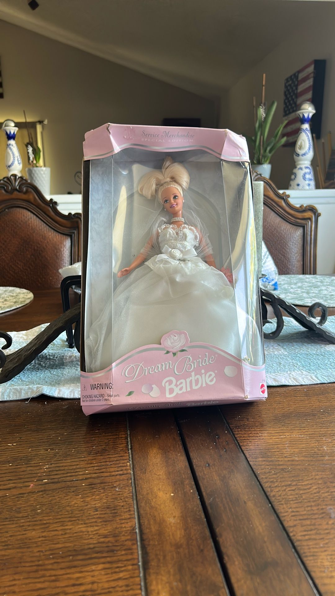 Service Merchandise Dream bride Barbie 