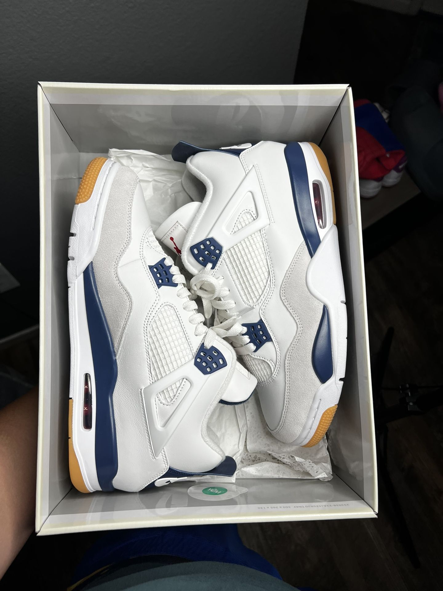 Jordan 4 Retro SB “Navy”
