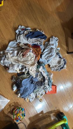 Baby clothes 0 to 6 months and  massage seat happy baby