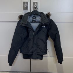 The North Face Girls Gotham 550 Down Puffer Jacket