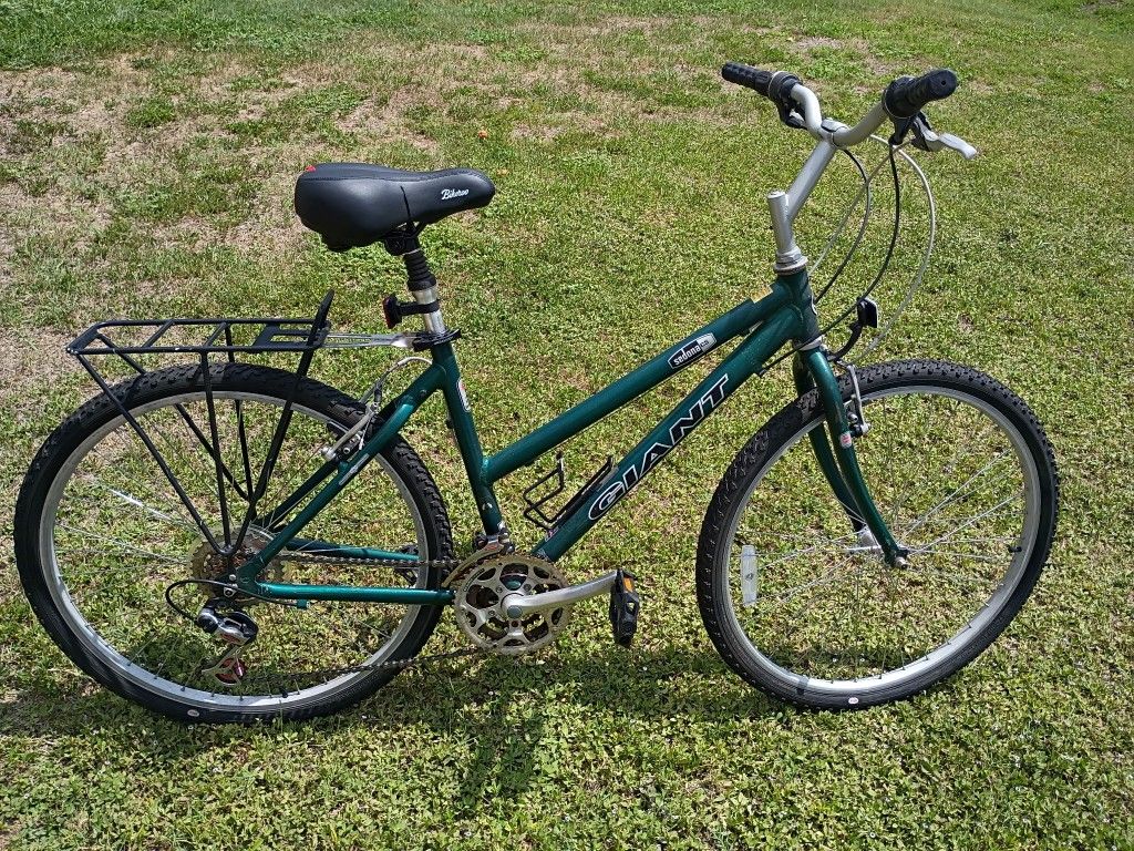 Giant 26 Inch Ladies Bike Bicycle 