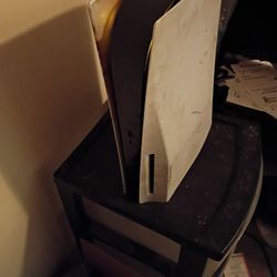 PS5 Disc Edition Used Still Works Good 