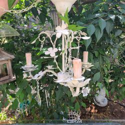 Shabbychic White Floral Chandelier Pendant