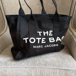 Marc Jacob’s The Tote Bag 