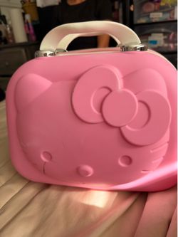 Hello Kitty Luggage Attachment