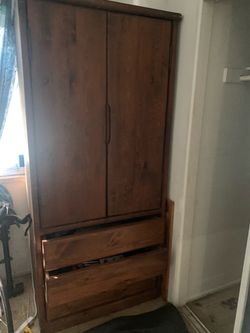 Solid wood cabinet