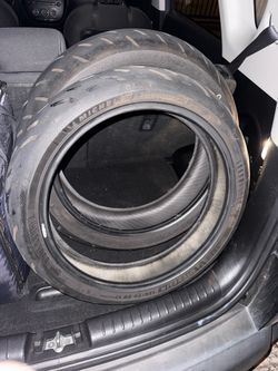 Motorcycle tire pair Dunlop & Michelin