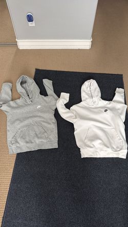 Nike sweater