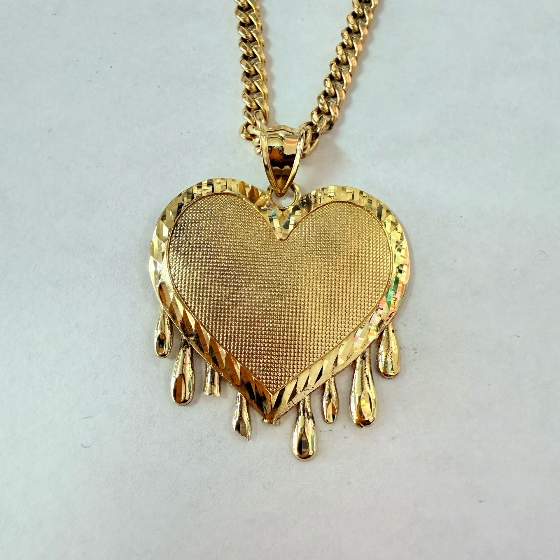 10k Dripping Heart Charm