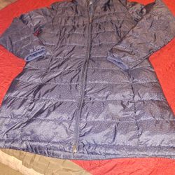 New Amazon Essential  3/4  Light Weight  Jacket Size  L 