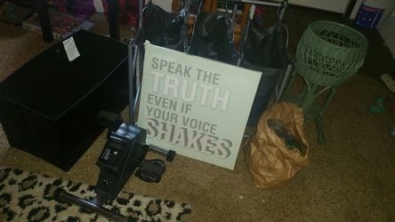 Make offers. Bag of jewelry ect.