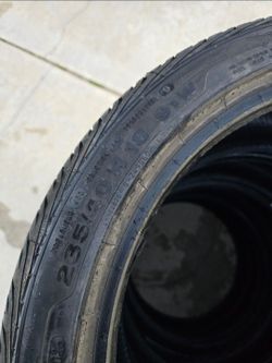 Continental 235/40R18