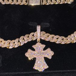 18 k Gold Plated 16 mm baguette Cuban Link & Cross Pendant 