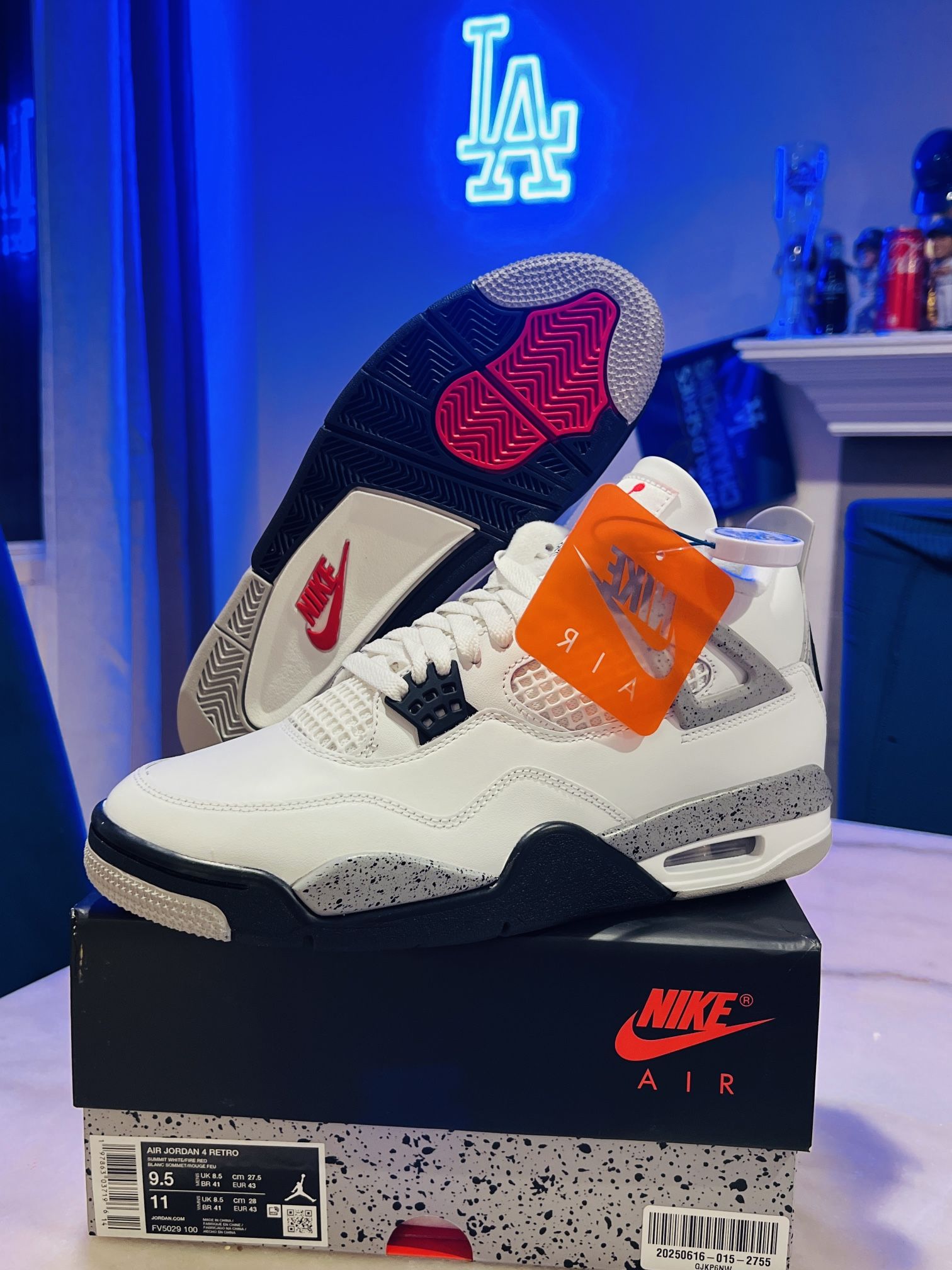 New DS 2025 Nike Air Jordan 4 Cement Sz 9.5