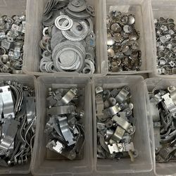 LOT OF 100+* B LINE & POWERSTRUT Metal Conduit Struț Straps , Metal Washers & MORE